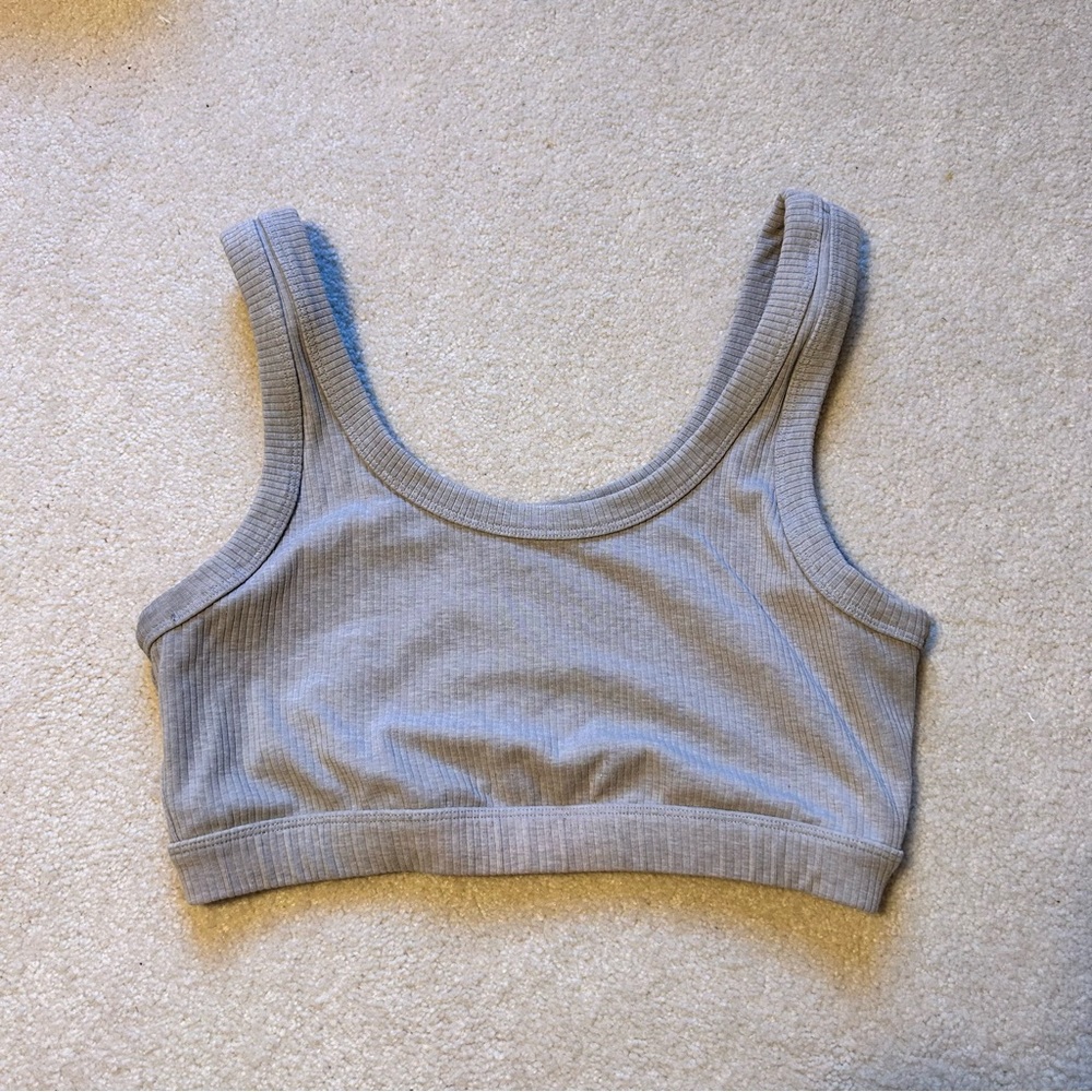 Alo ribbed sports bra